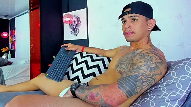 Damian09  online show from 01-21-25, 04:10