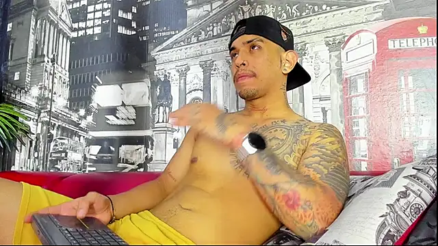 Damian09  online show from 09-26-25, 04:16