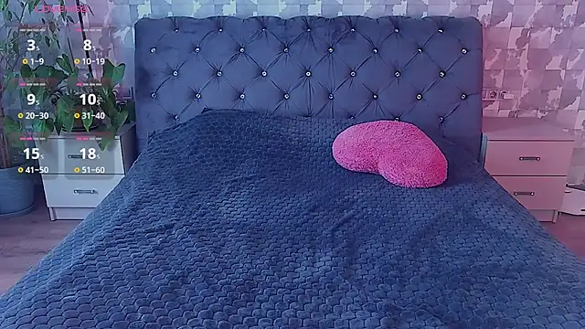 SuzannaWild online show from 02-08-25, 10:07