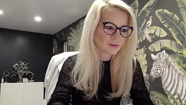 carla88 online show from 02-04-25, 08:35