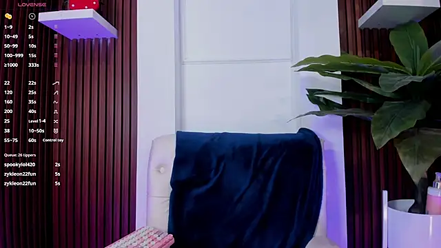 Snapshot of Anybuny chatting on 02-17-25, 05:43 Anybuny online show from 02-17-25, 05:43