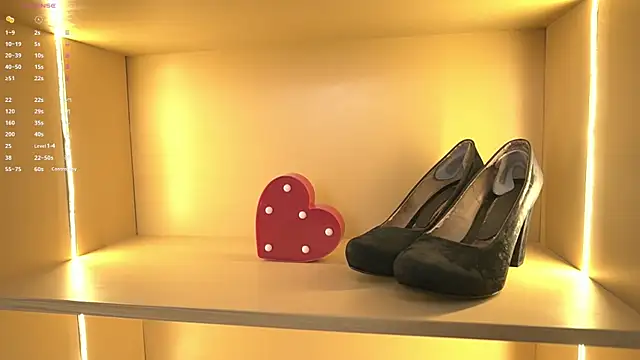 Snapshot of Anybuny chatting on 11-21-25, 12:26 Anybuny online show from 11-21-25, 12:26