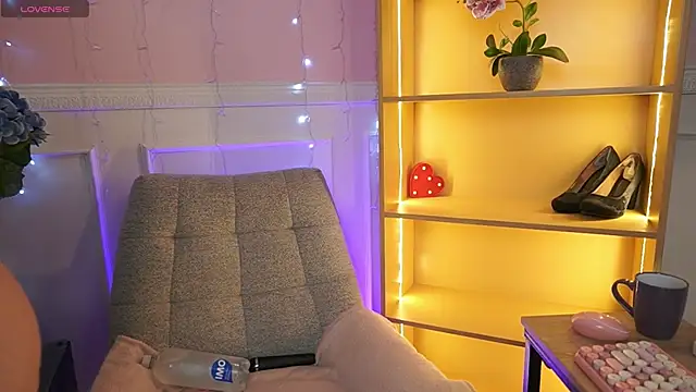 Snapshot of Anybuny chatting on 12-04-25, 12:25 Anybuny online show from 12-04-25, 12:25