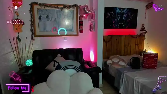 LauGrayJ online show from 03-09-25, 06:28