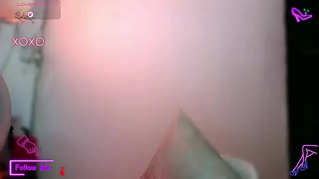 LauGrayJ online show from 11-03-25, 05:25