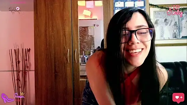 LauGrayJ online show from 01-17-26, 05:45