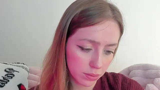 Snapshot of SofiaGc chatting on 02-06-25, 03:59 SofiaGc online show from 02-06-25, 03:59