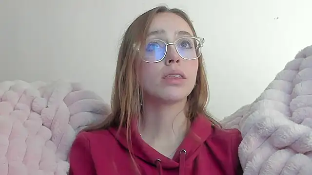 Snapshot of SofiaGc chatting on 02-20-25, 05:33 SofiaGc online show from 02-20-25, 05:33