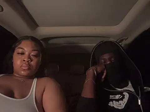 AUNYXXX online show from 05-17-26, 04:21