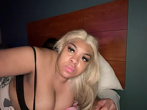 AUNYXXX online show from 06-14-26, 02:46