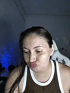 Snapshot of dani123unica chatting on 02-18-26, 04:25 dani123unica online show from 02-18-26, 04:25