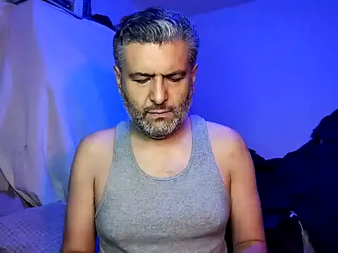 Snapshot of BushBator chatting on 01-20-25, 08:09 BushBator online show from 01-20-25, 08:09