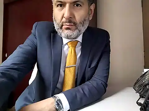 Snapshot of BushBator chatting on 02-19-25, 07:59 BushBator online show from 02-19-25, 07:59