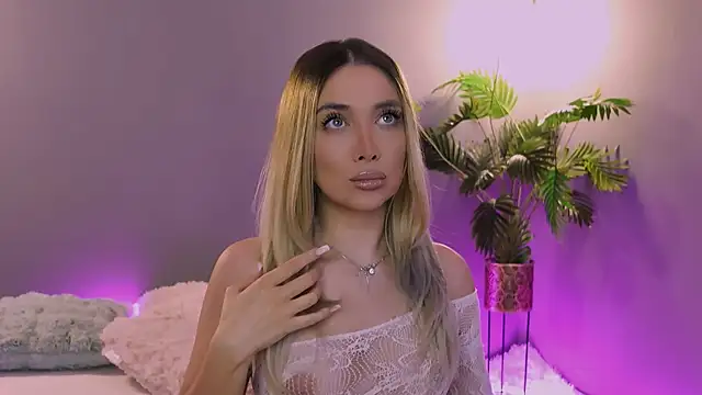 Jessielle online show from 03-28-26, 05:23