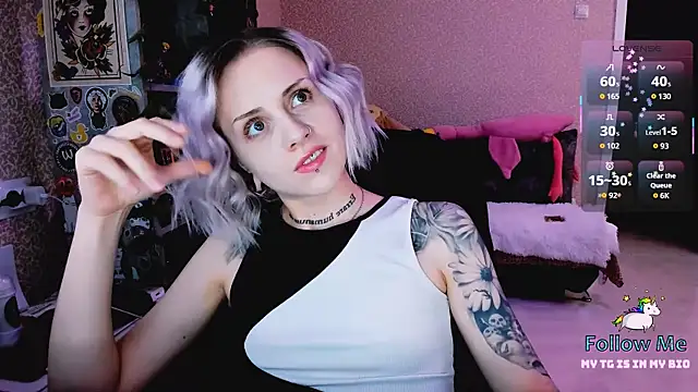 NaniMoore online show from 01-13-26, 08:25