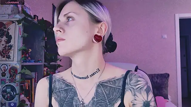 NaniMoore online show from 02-25-26, 05:44