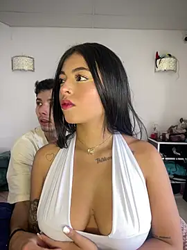 Snapshot of Dulce-diosa chatting on 01-11-25, 09:46 Dulce-diosa online show from 01-11-25, 09:46