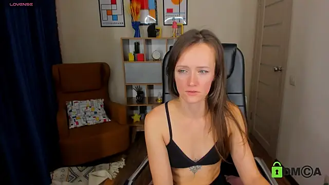 Snapshot of FrancescaCollins chatting on 12-01-24, 04:29 FrancescaCollins online show from 12-01-24, 04:29