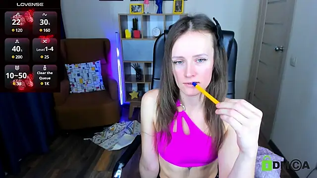 Snapshot of FrancescaCollins chatting on 02-18-25, 02:16 FrancescaCollins online show from 02-18-25, 02:16