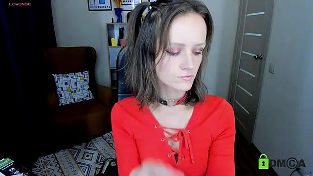 Snapshot of FrancescaCollins chatting on 09-28-25, 04:01 FrancescaCollins online show from 09-28-25, 04:01