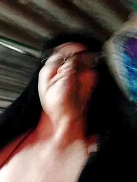 clarita 01 online show from 10-04-25, 11:52