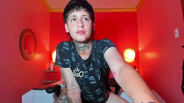 Snapshot of Ethan_lennox chatting on 11-02-25, 03:47 Ethan lennox online show from 11-02-25, 03:47