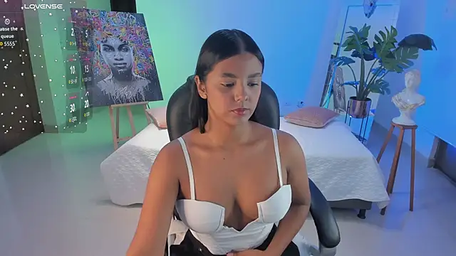 JANYLOVE   online show from 12-19-25, 10:55