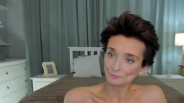 Snapshot of SimonaDeBeauvoir chatting on 12-20-24, 01:54 SimonaDeBeauvoir online show from 12-20-24, 01:54