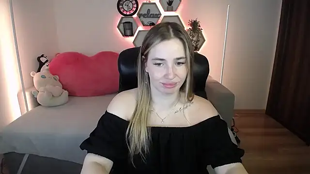 SabrinViolet online show from 07-14-26, 08:08