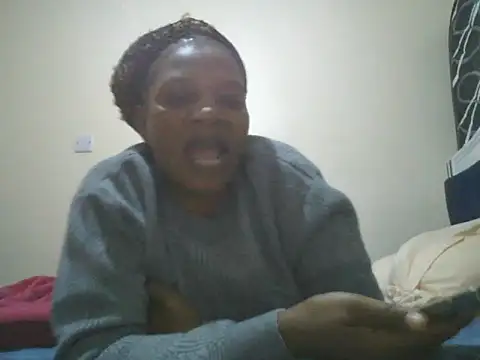 Snapshot of clakemmy250 chatting on 05-31-26, 09:16 clakemmy250 online show from 05-31-26, 09:16