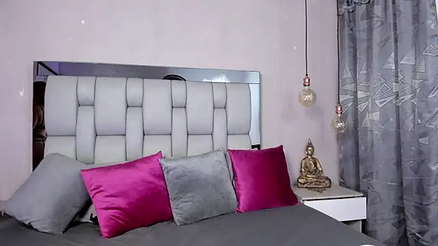 SusanBenett online show from 12-20-25, 08:49