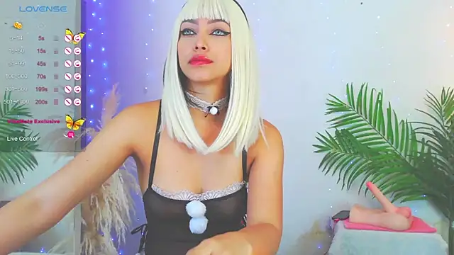 Snapshot of catalina__lovers chatting on 12-18-24, 03:33 catalina lovers online show from 12-18-24, 03:33