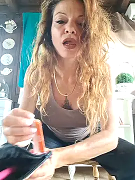 vampvanna23 online show from 09-09-25, 01:10