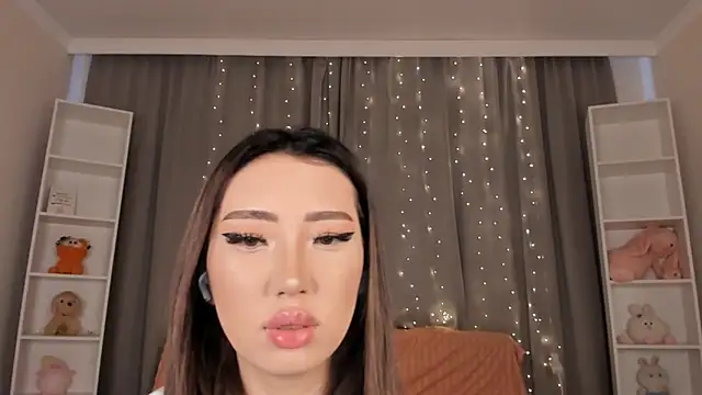 tinki winkii online show from 11-20-25, 04:34