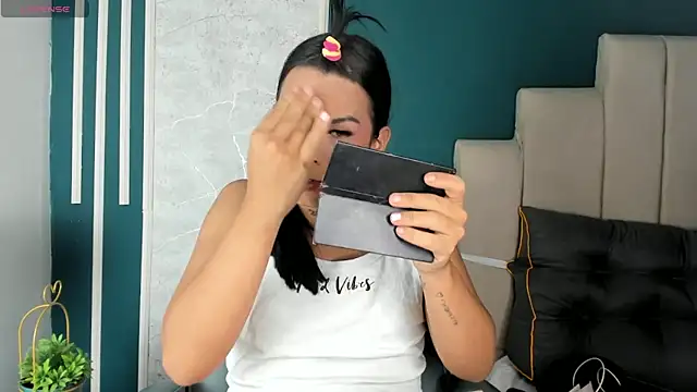 yossi peach cute online show from 01-15-26, 08:01