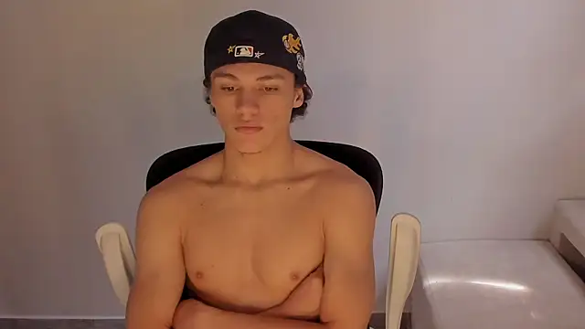 laurent nova online show from 12-19-25, 06:04