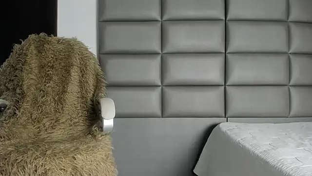 Snapshot of dereksmith2 chatting on 02-04-25, 09:41 dereksmith2 online show from 02-04-25, 09:41