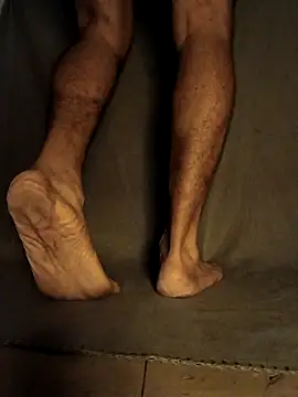 Snapshot of brownfeet chatting on 11-20-25, 05:51 brownfeet online show from 11-20-25, 05:51