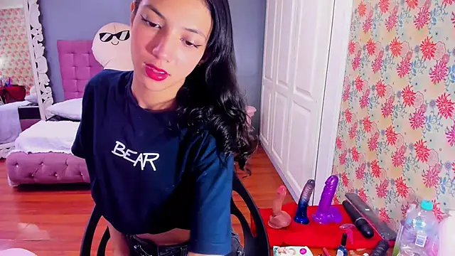 Snapshot of Iris_Stone_ chatting on 03-03-25, 02:15 Iris Stone online show from 03-03-25, 02:15