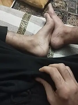 Snapshot of pedram95 chatting on 11-22-25, 01:54 pedram95 online show from 11-22-25, 01:54