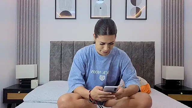 Luciana Ortiz1 online show from 02-24-26, 01:42