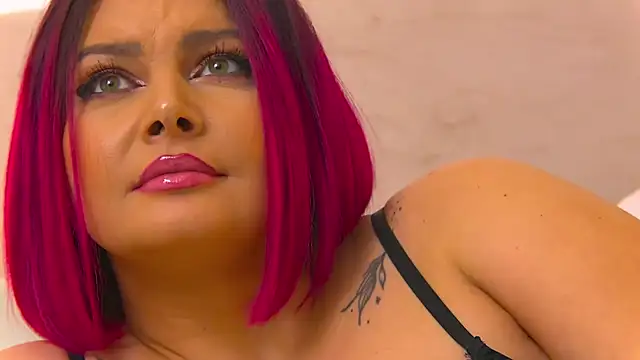 RissaRheys online show from 12-17-24, 12:23