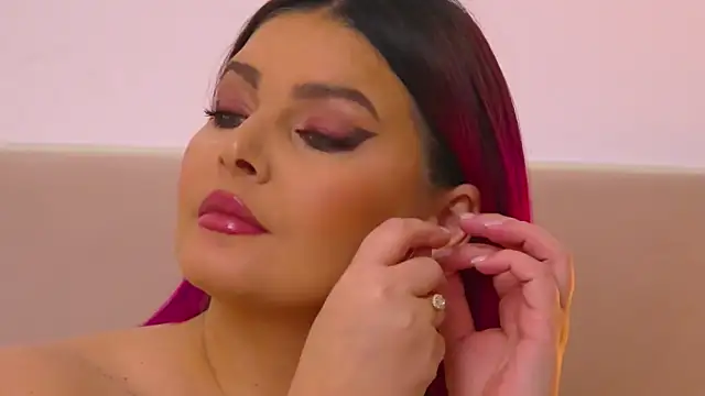 RissaRheys online show from 02-01-25, 09:29