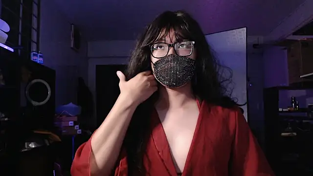 Erin Song online show from 10-25-25, 04:13