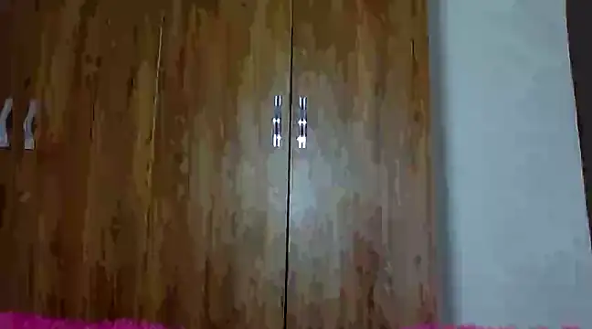 Rose berry online show from 02-20-25, 05:33