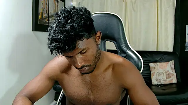 Snapshot of Black_indiian chatting on 12-17-25, 04:24 Black indiian online show from 12-17-25, 04:24