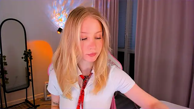 Eva Davi online show from 03-28-26, 03:06