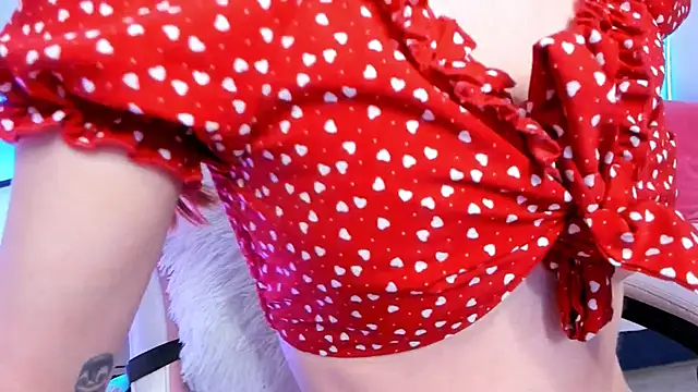 Mia Madden online show from 11-24-25, 02:22