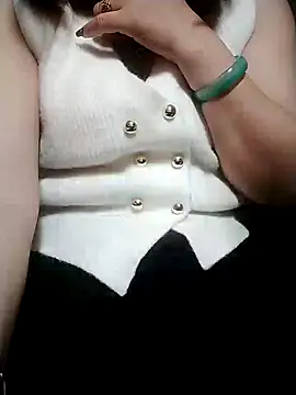 Snapshot of Rose_DiDi chatting on 02-01-25, 02:37 Rose DiDi online show from 02-01-25, 02:37