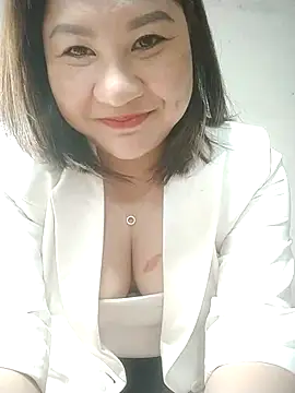 Snapshot of Rose_DiDi chatting on 02-17-25, 05:14 Rose DiDi online show from 02-17-25, 05:14